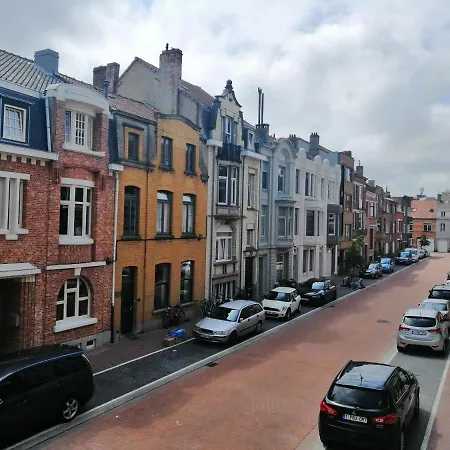 Large 800m From The 90 Square Meters Lejlighed *