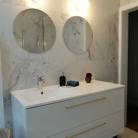 Daire Large 800m From The 90 Square Meters Oostende