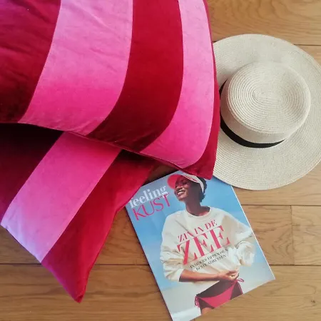 Large 800m From The 90 Square Meters Lejlighed *