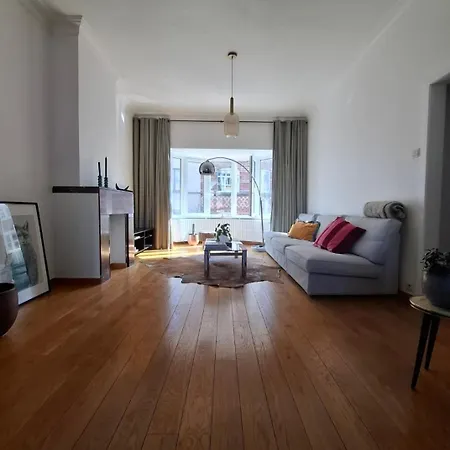 公寓 Large 800m From The 90 Square Meters