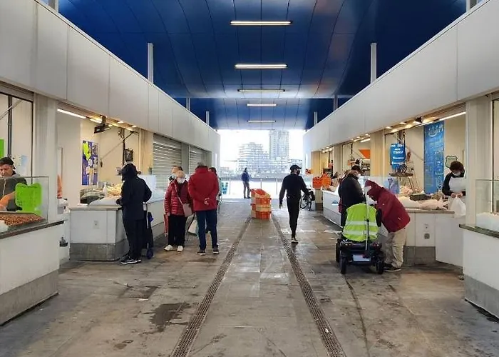 アパート Large 800m From The 90 Square Meters