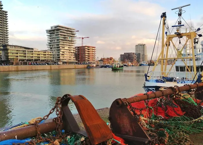 Large 800m From The 90 Square Meters オステンド