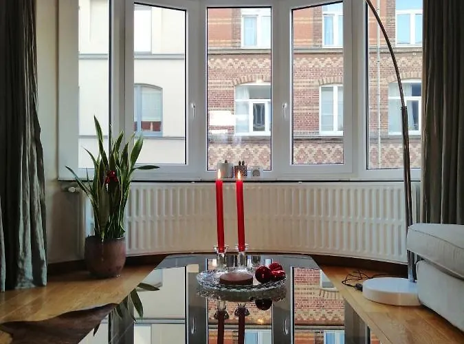 Large 800m From The 90 Square Meters オステンド