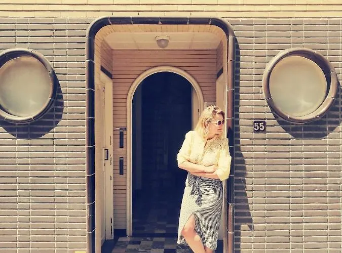 Large 800m From The 90 Square Meters